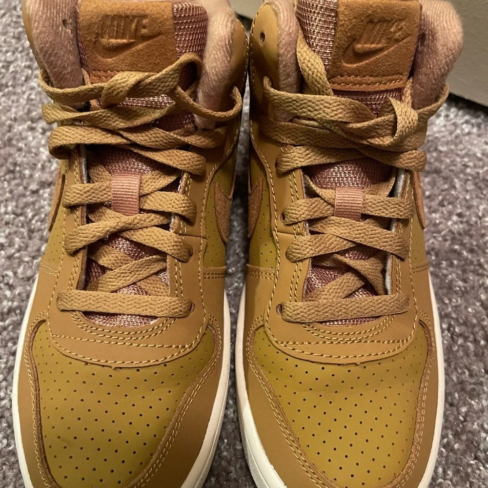 Kids Nike Court Borough Mids (gs)